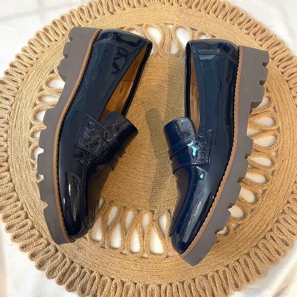 NWOT Vionic Cheryl Penny Loafers Navy Patent Leather Size 6 - Picture 4 of 9